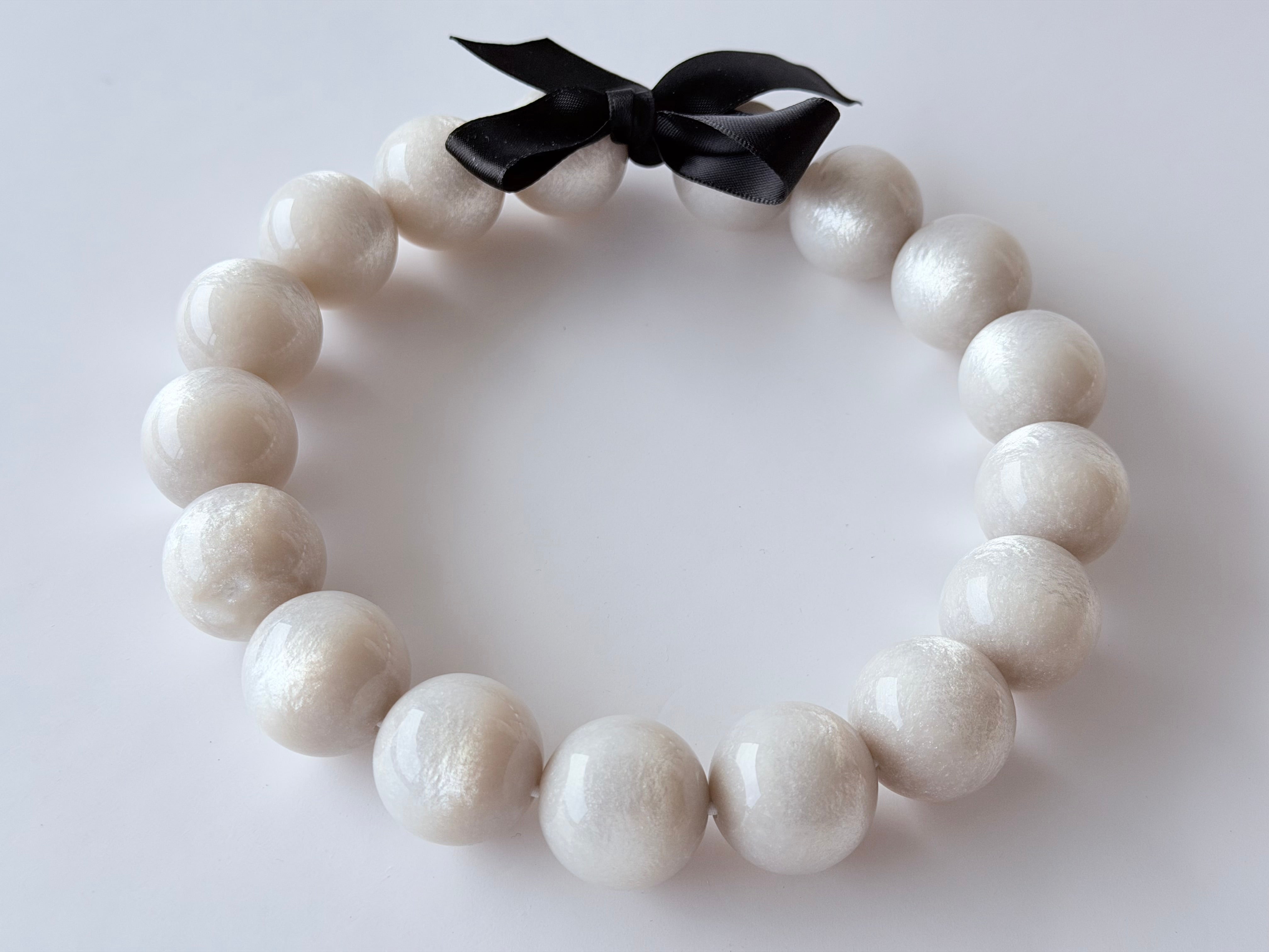 The Seventy Collection-25 mm Grace White Silver Choker Necklace by Tessa Bijoux