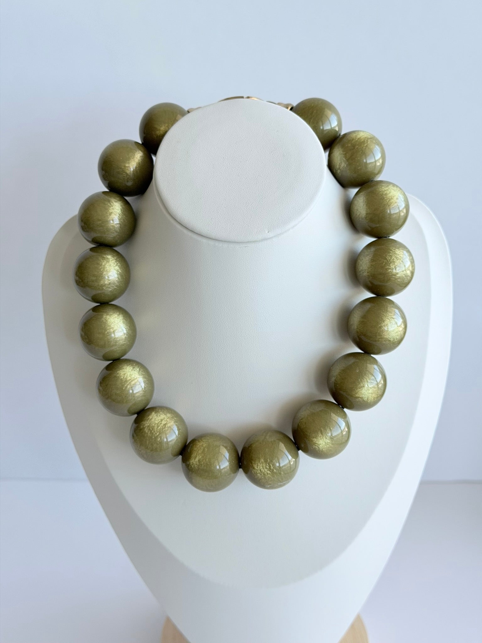 The Seventy Collection- 25 mm Ingrid Khaki Pearlescent Bold Statement Necklace