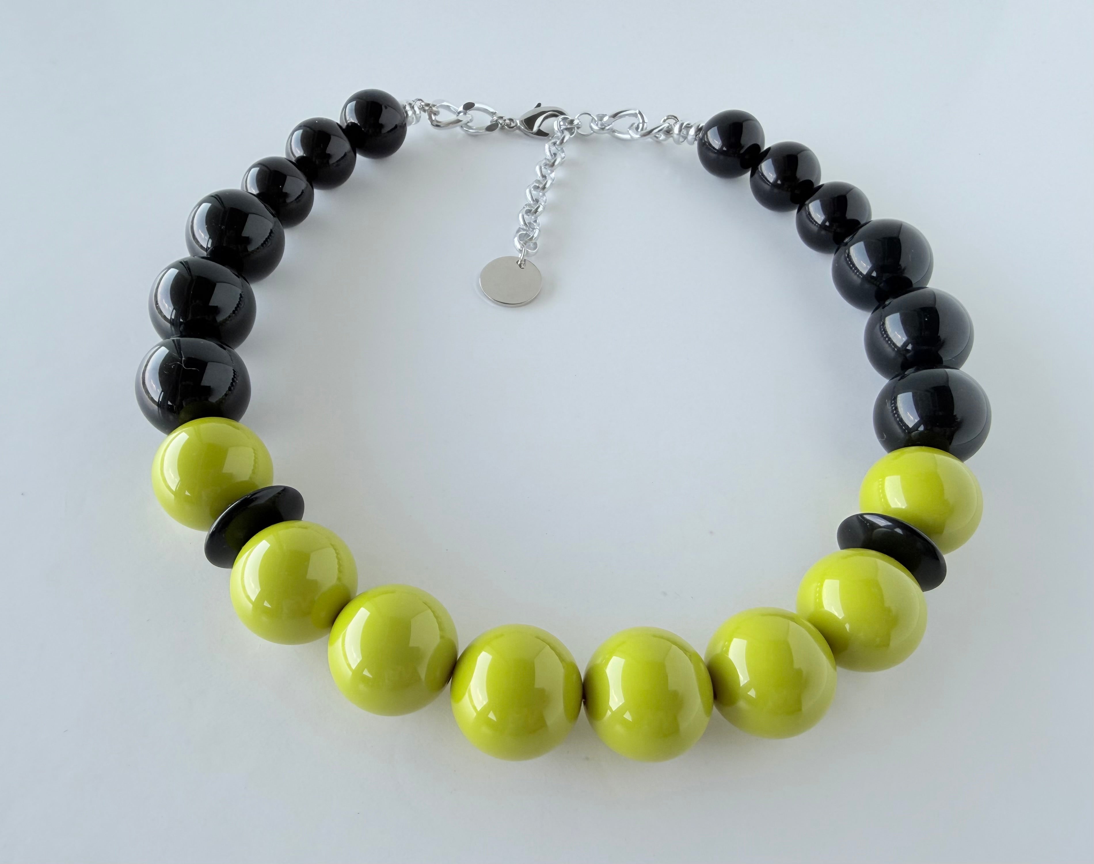 THE SEVENTY COLLECTION- 22 MM ACID GREEN BLACK MARYLIN STATEMENT NECKLACE BY TESSA BIJOUX