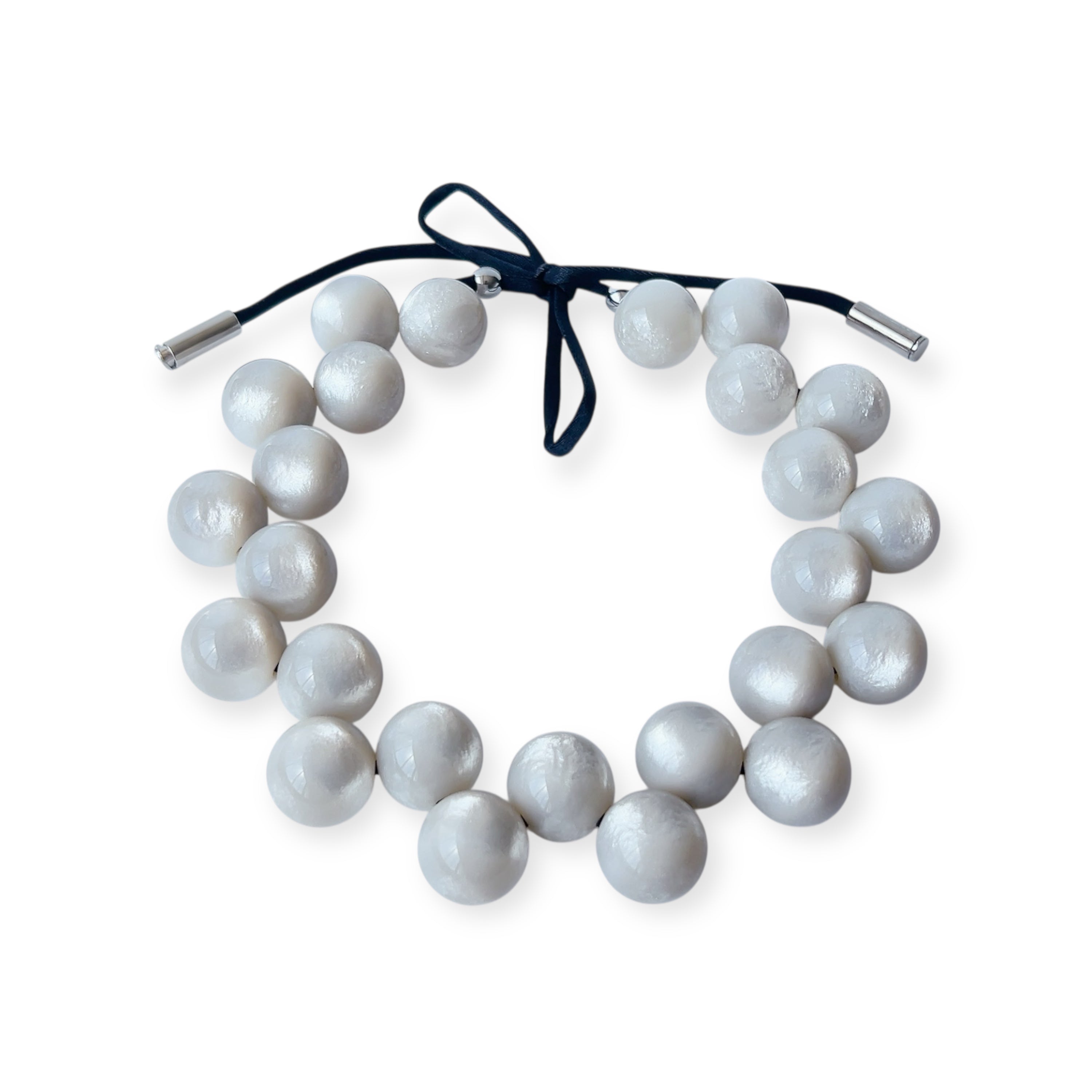 The Seventy- Audrey White Pearly Bold Necklace by Tessa Bijoux