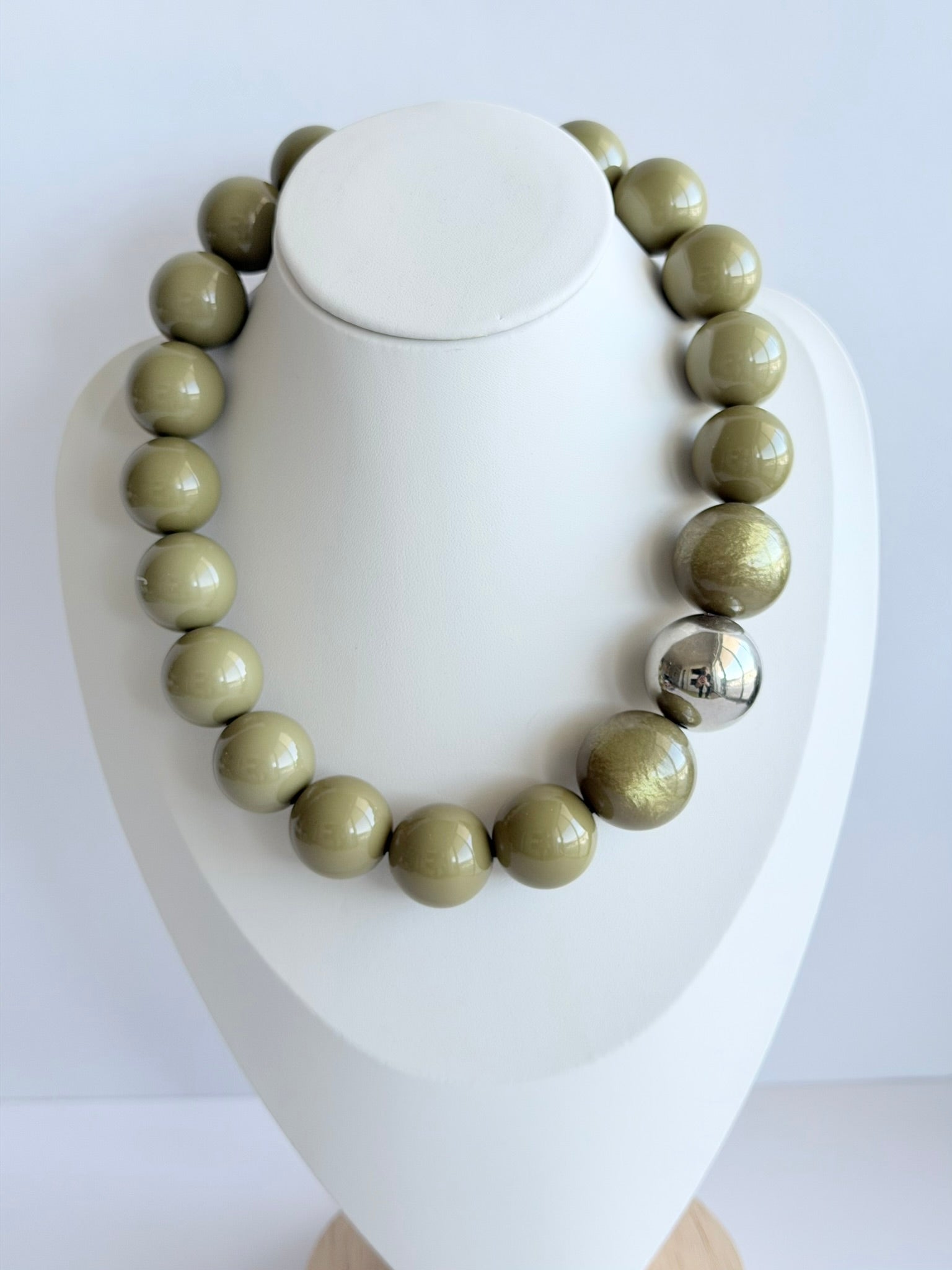 The Seventy Collection- 22 mm Khaki Green Bold Statement Necklace by Tessa Bijoux