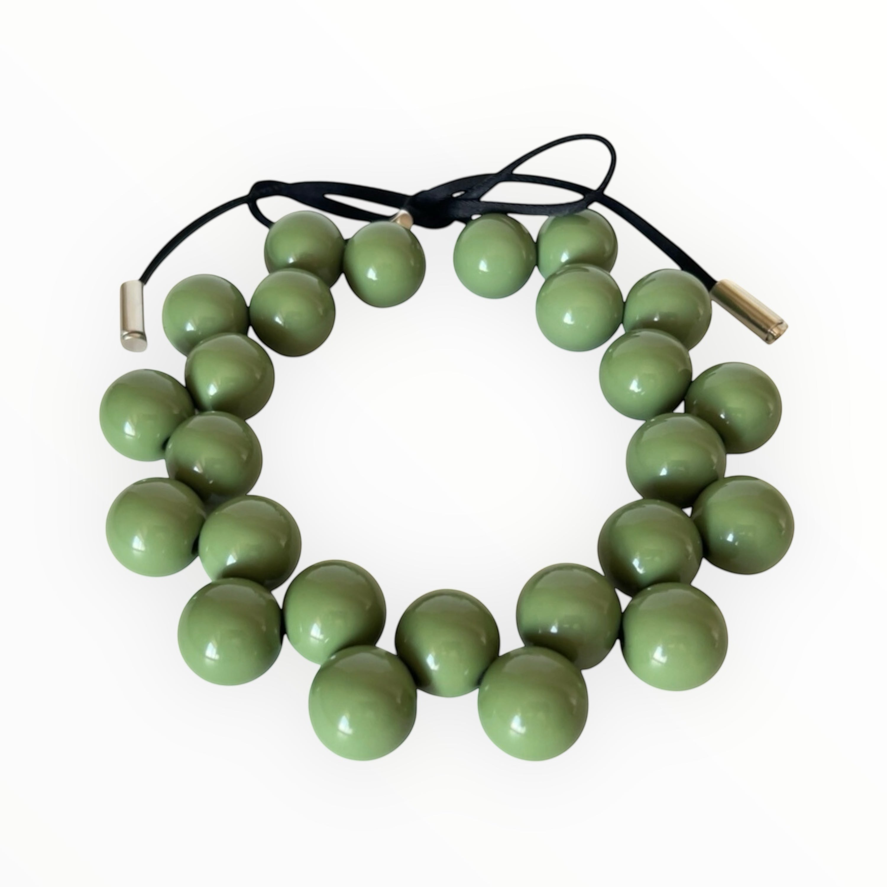 The Seventy- Audrey Apple Green Bold Necklace by Tessa Bijoux